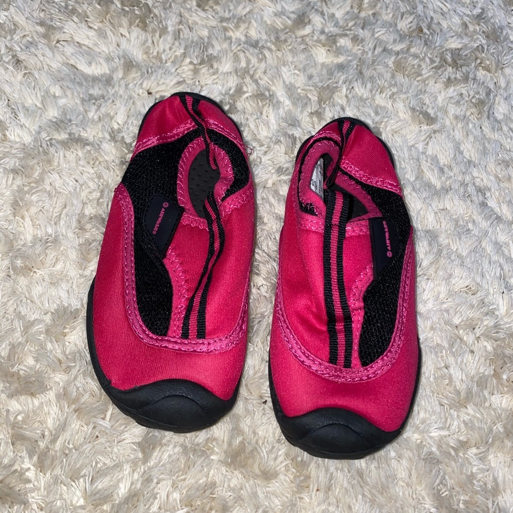 Girls water shoes